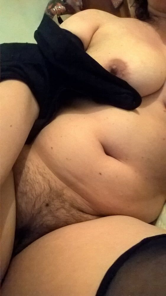 Hairy JoyTwoSex - Horny Selfies On Bed #30