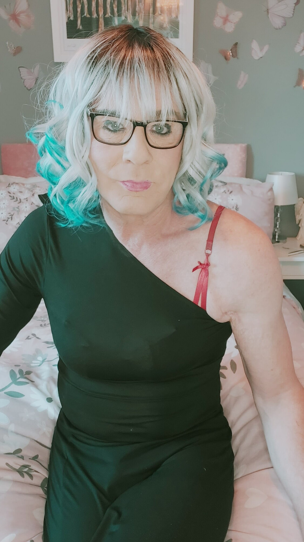 crossdressed Juniper Beri UK #4