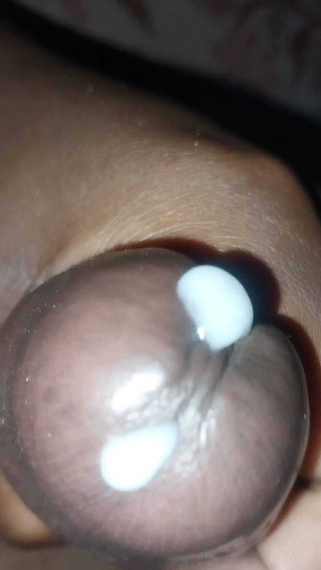 射在我的鸡巴上