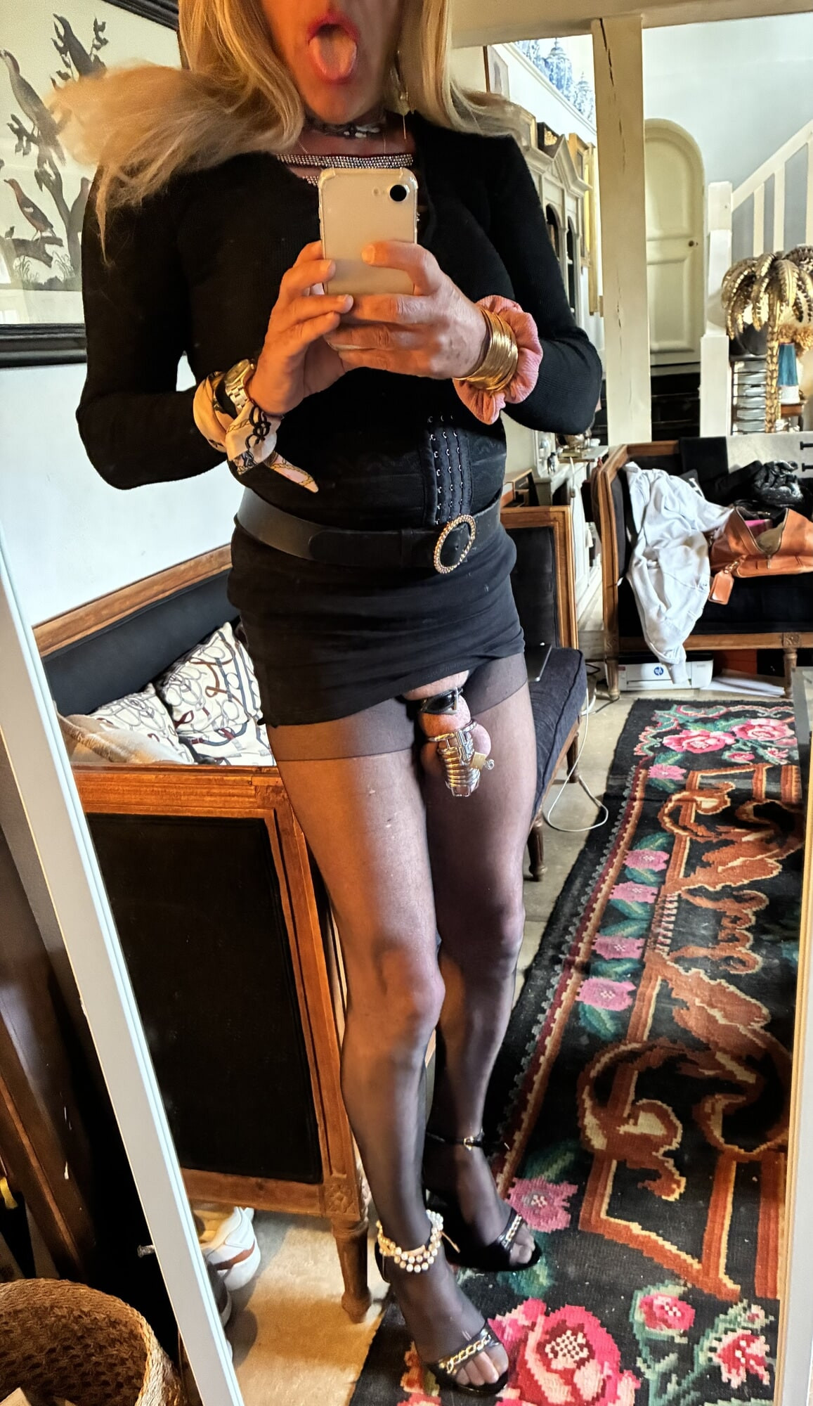 Dumb bourgeoise caged sissy slit  #9