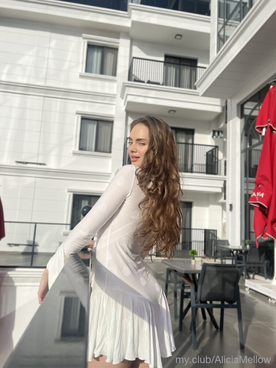 AliciaMellow Free Photos #11