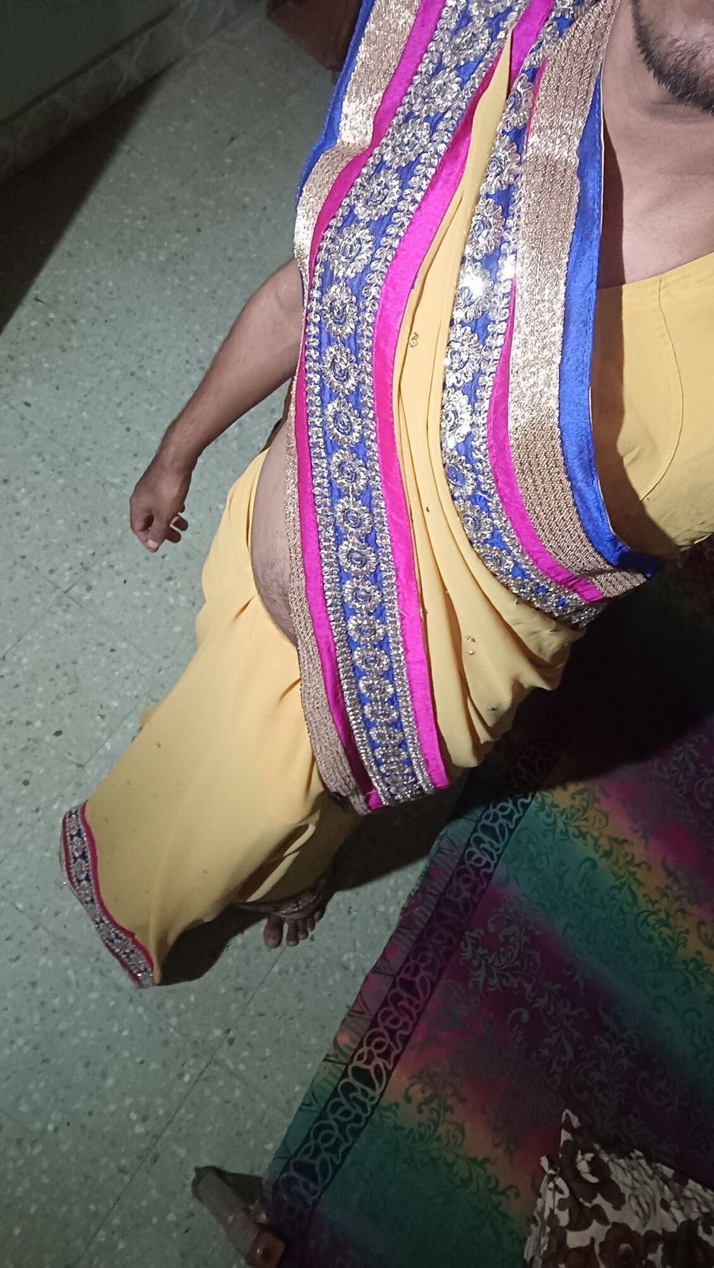 Wear auntys saree #10