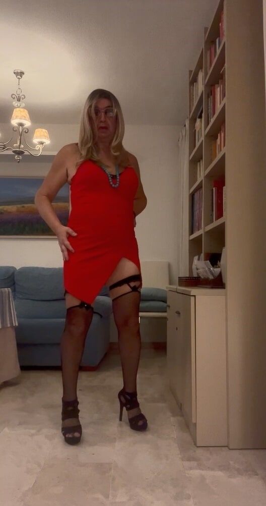 Daniela Monroe TV video Spanish crossdresser with red dress #6