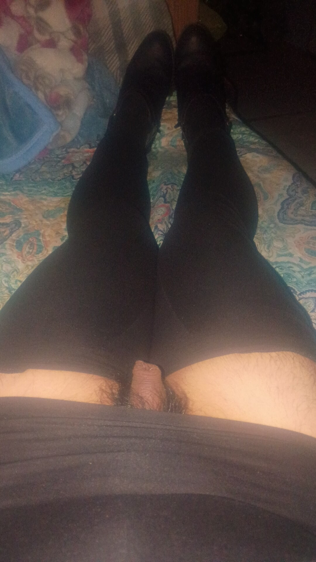 Chico sexy gozando de madrugada  #2