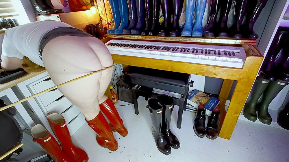 Daddy's Forbidden Boot Room 3