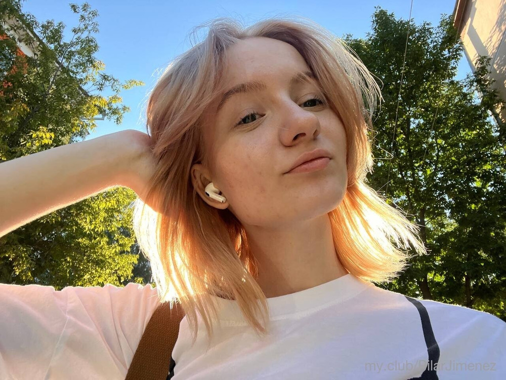 Julia Free Photos #2