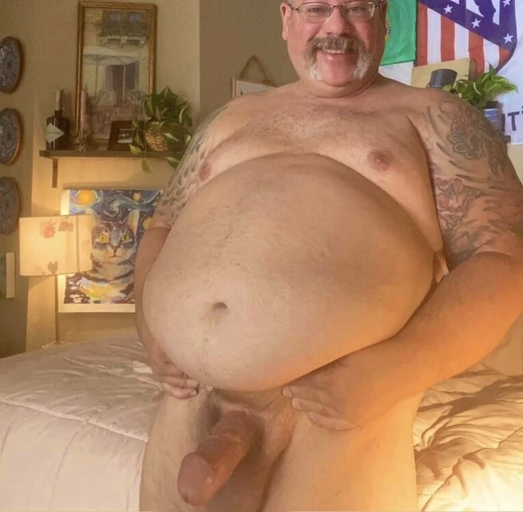 OLD STRENGTH COACH WITH FAT COCK #27