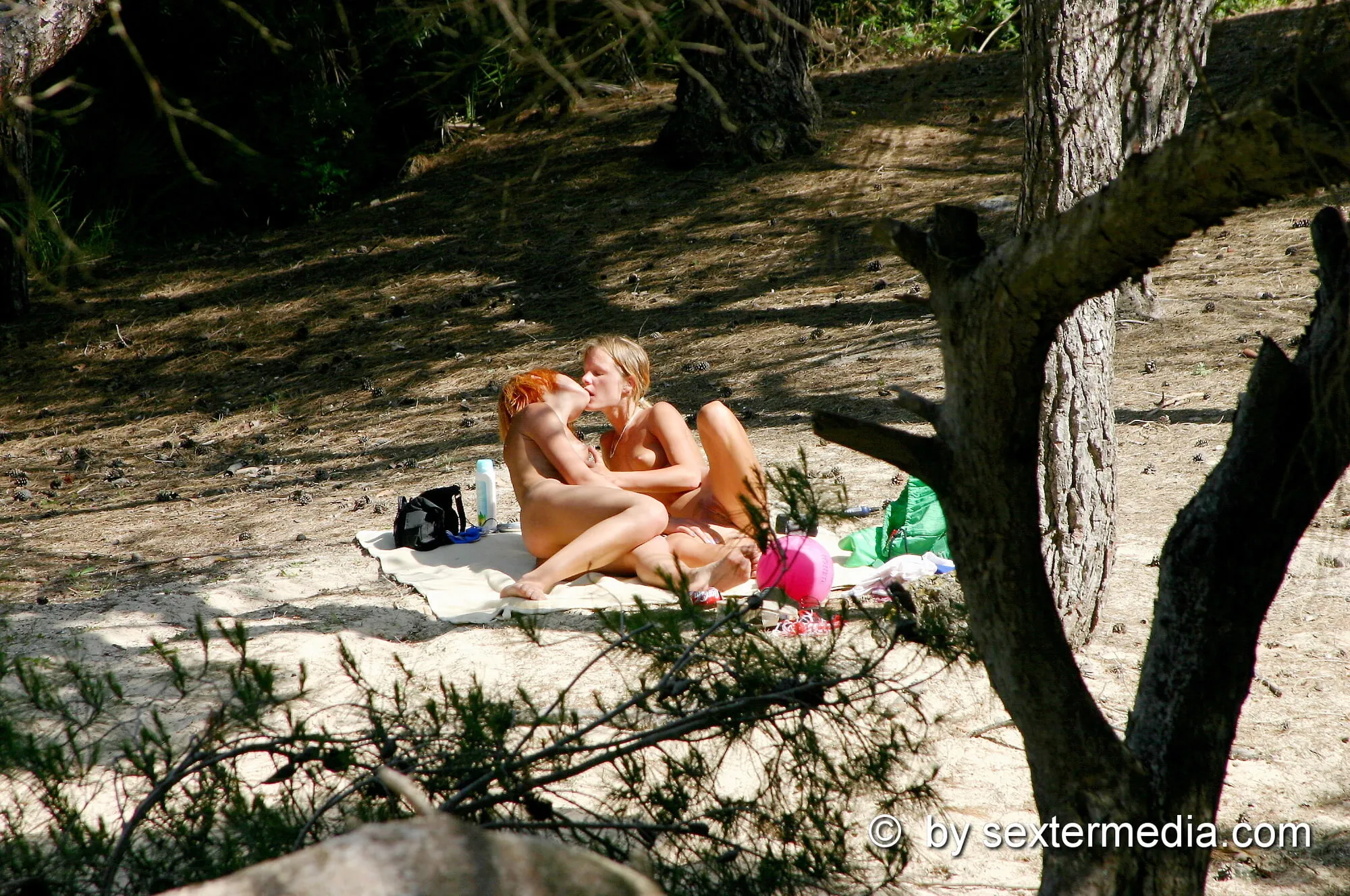 Girls lesbian games on the beach in Mallorca