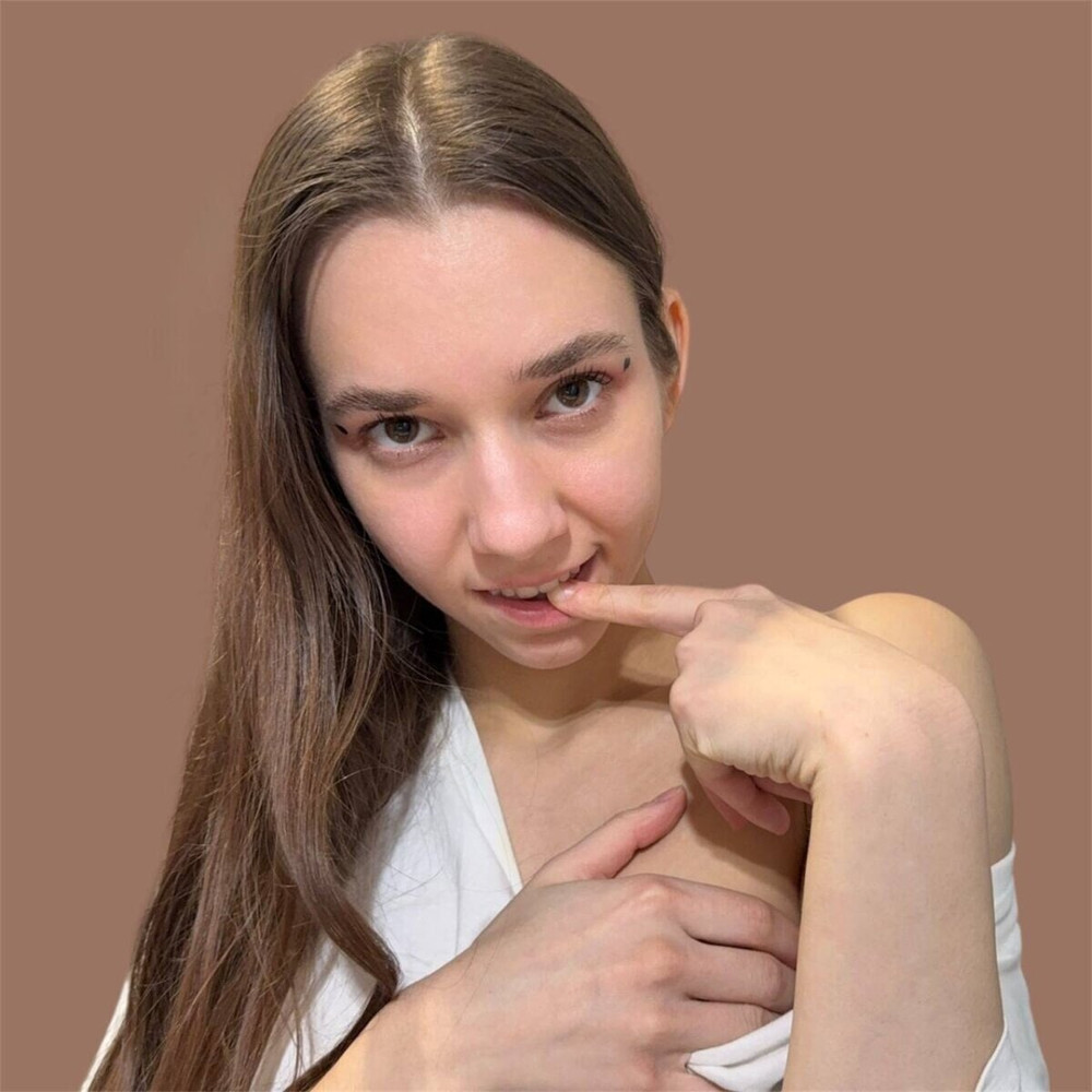 Agatha Free Photos #24