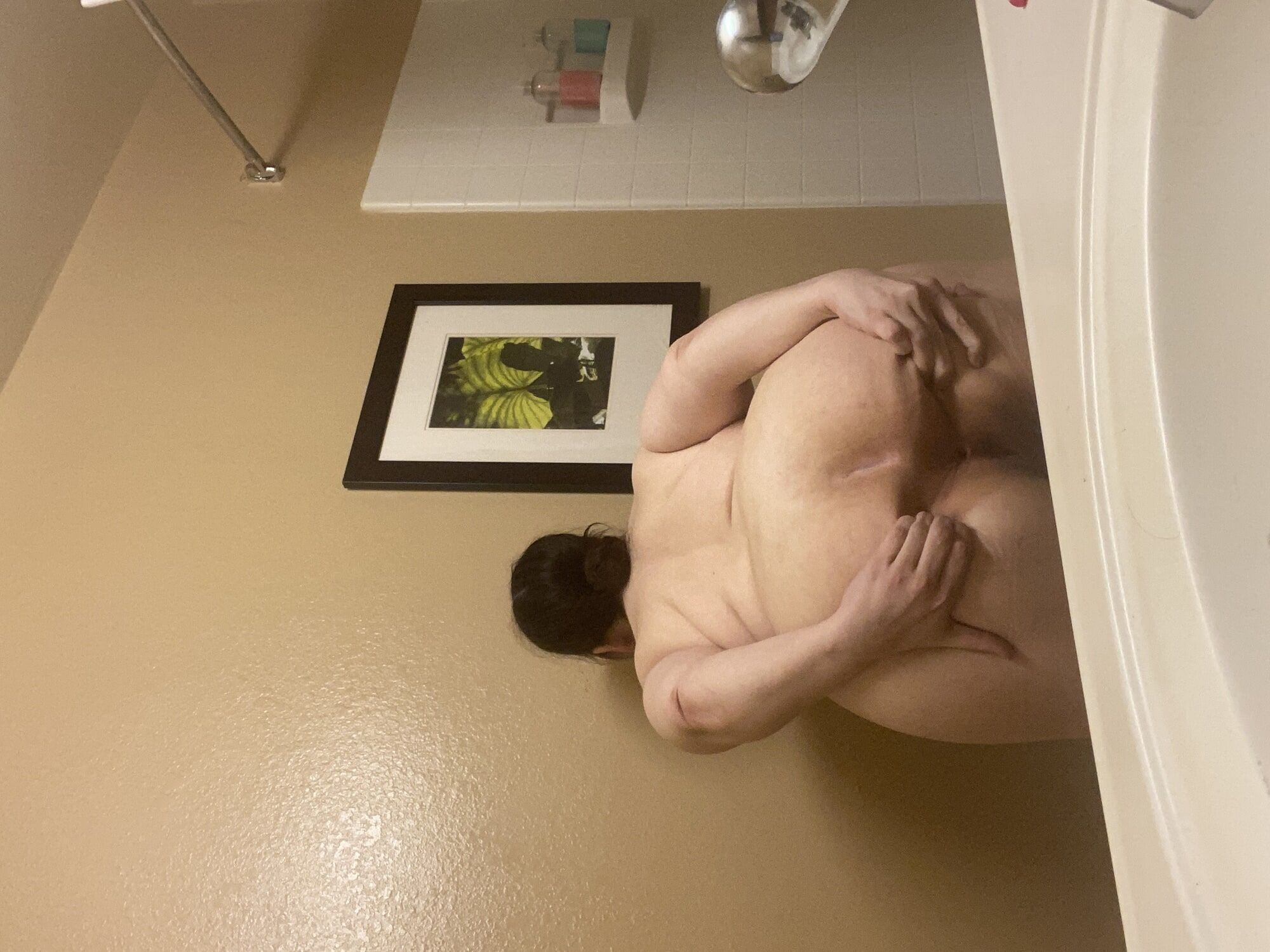 Quick pics in the hotel Bathroom #5