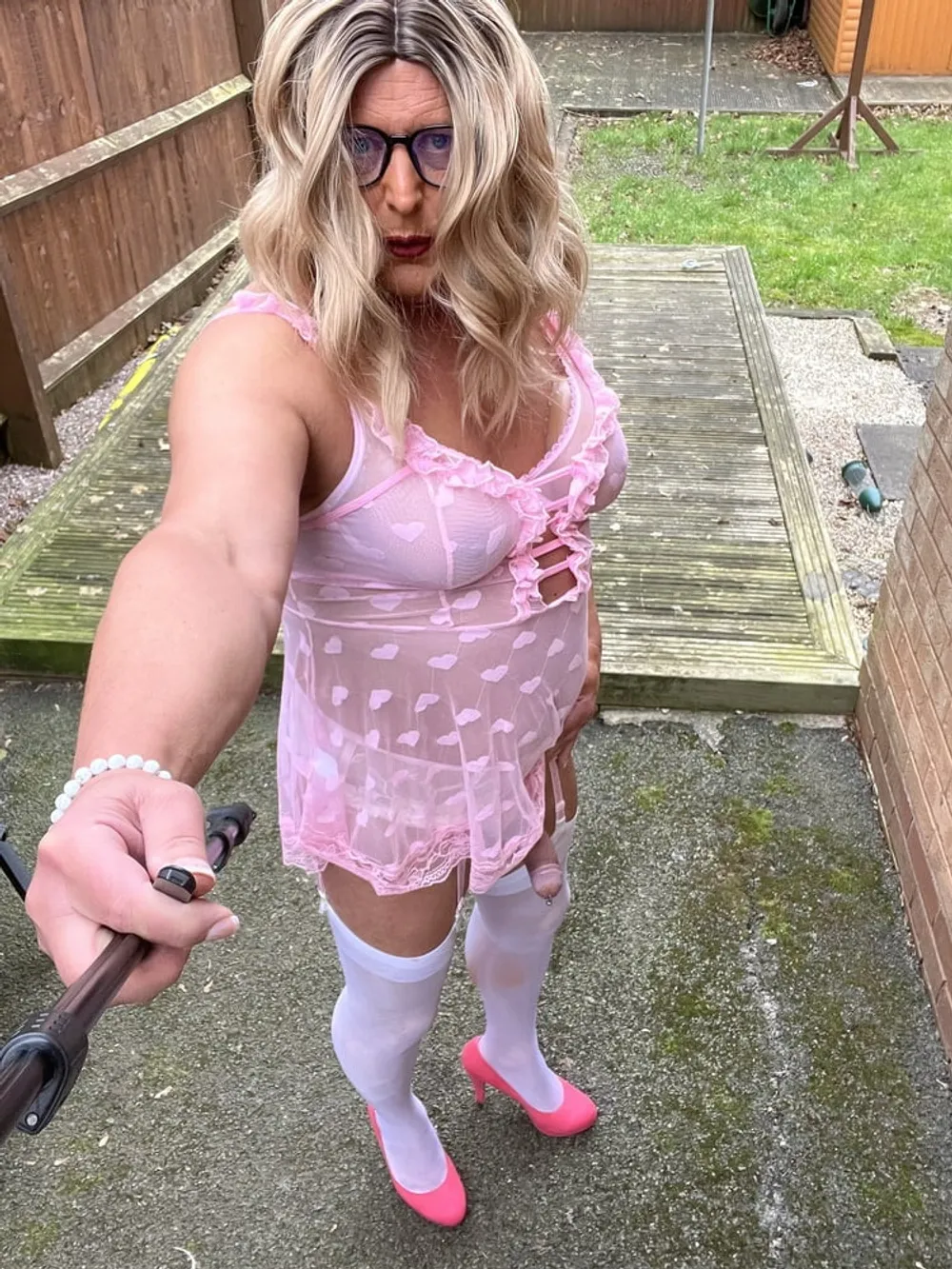 Amateur Crossdresser Kellycd2022 sexy milf outdoor stockings #26