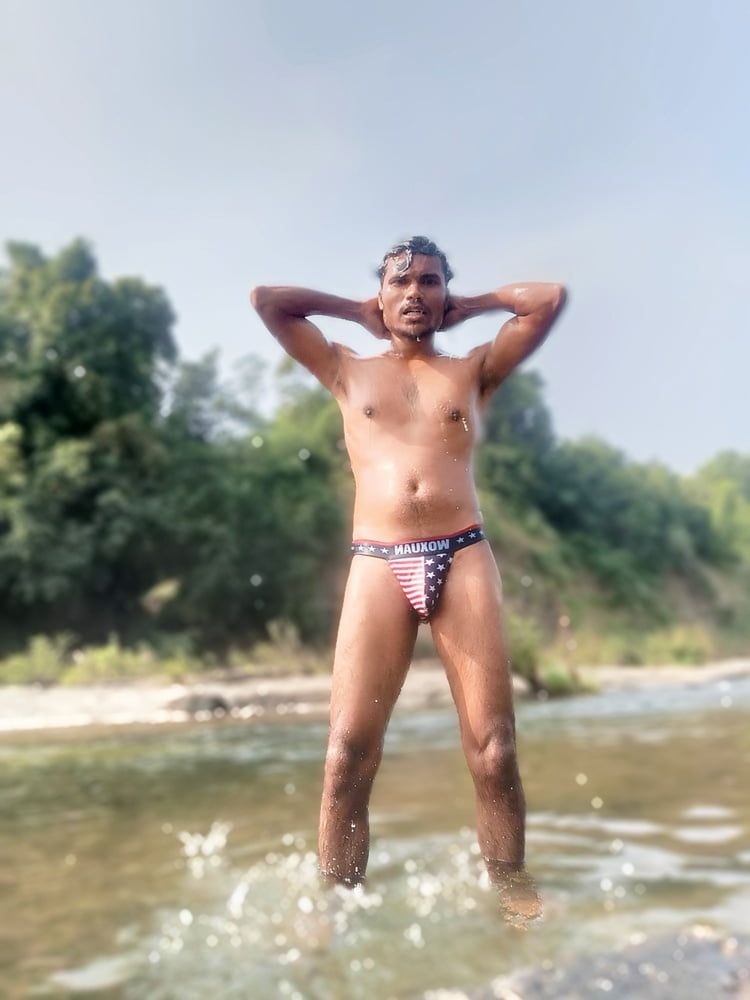Hot photos shoot in river side bathing time  #6