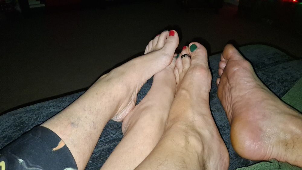 Showing off our Xmas pedicures #20