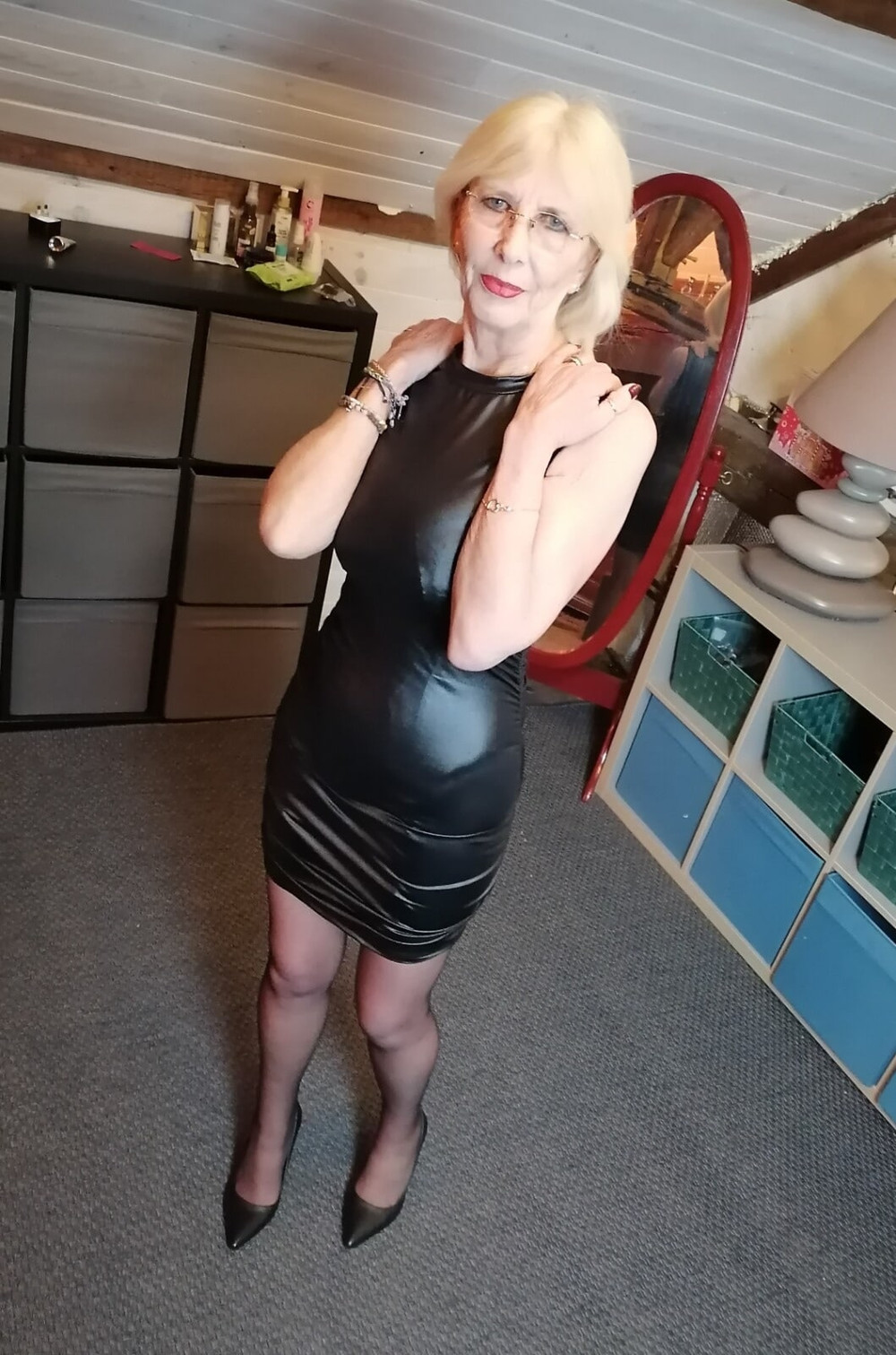 A touch of PVC Lady Fee Afew extras #3