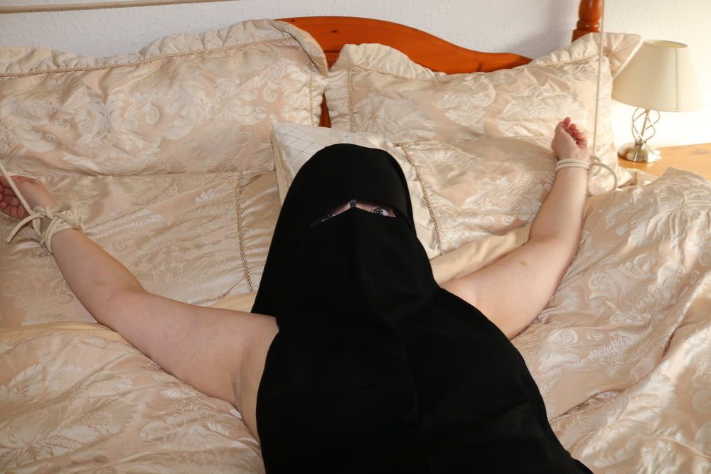 Bondage in Niqab #10