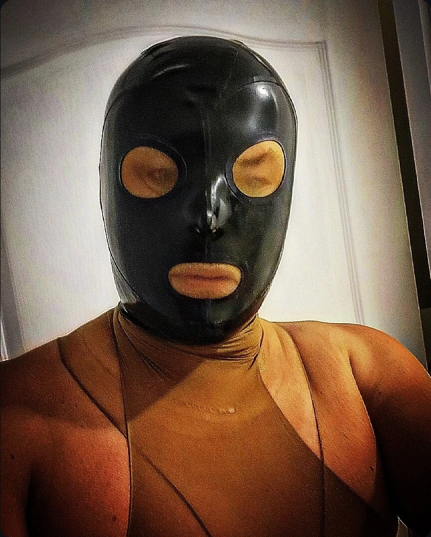 Latex &amp; Pantyhose encasement #2