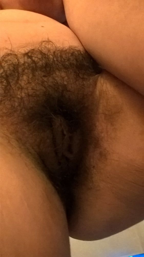 JoyTwoSex - Horny Hairy Selfies #31