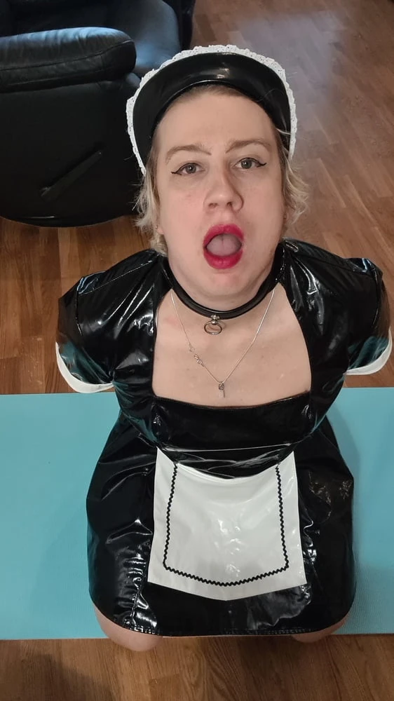 Me in a maid outfit #8