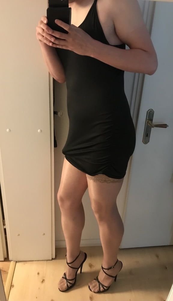 sexy CD sissy wants to show off