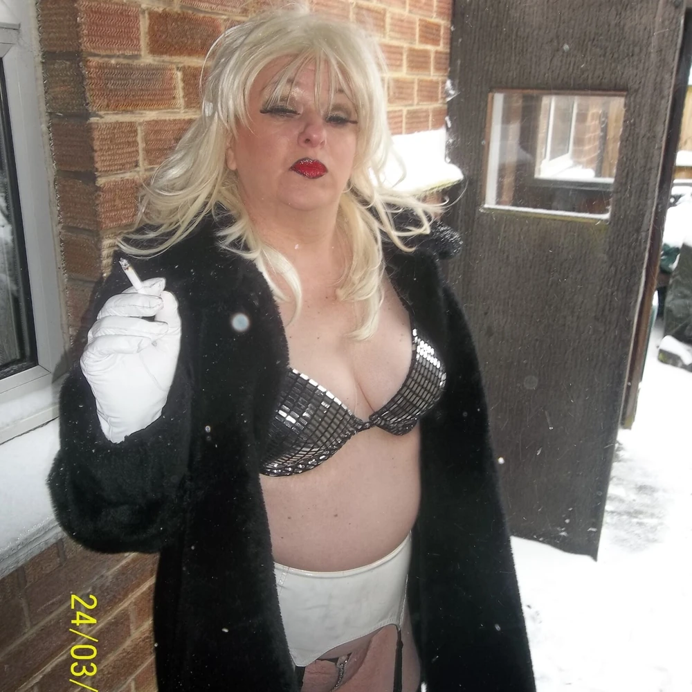 SHIRLEY SLUT 60