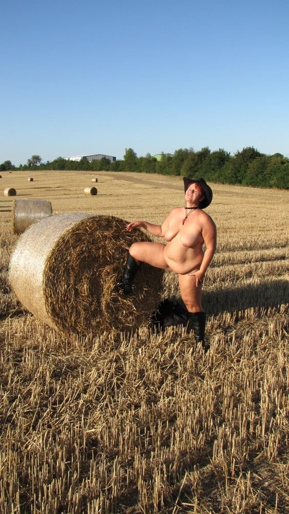 Completely naked in a corn field ... #3