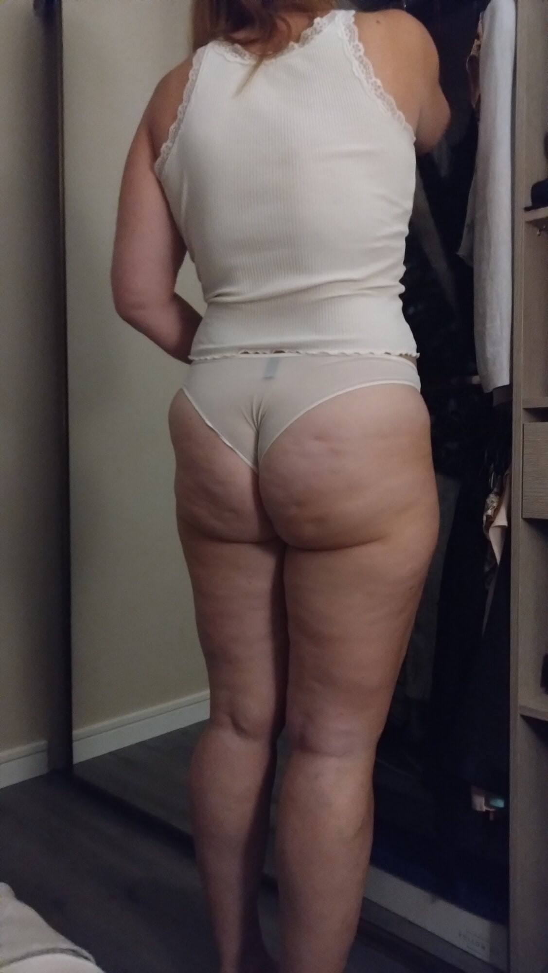 Fitting room #6