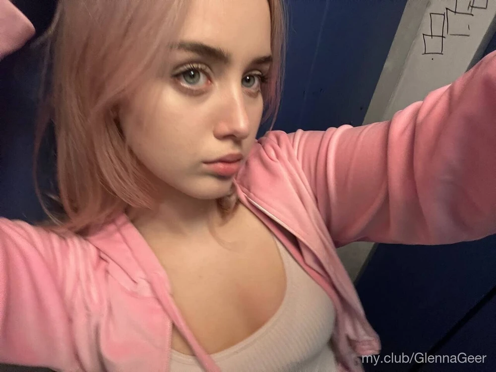 Mia Free Photos