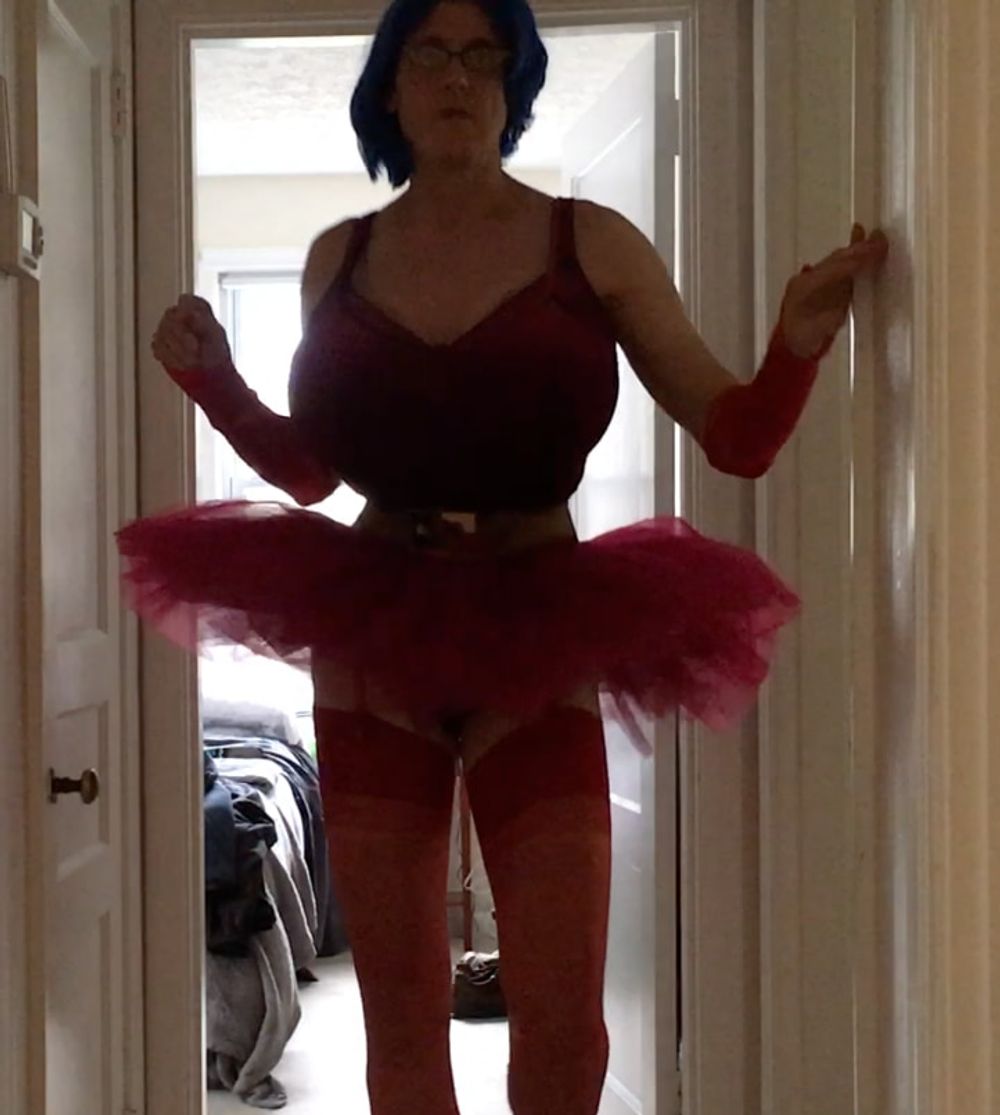 20190107 red tutu dressup #2