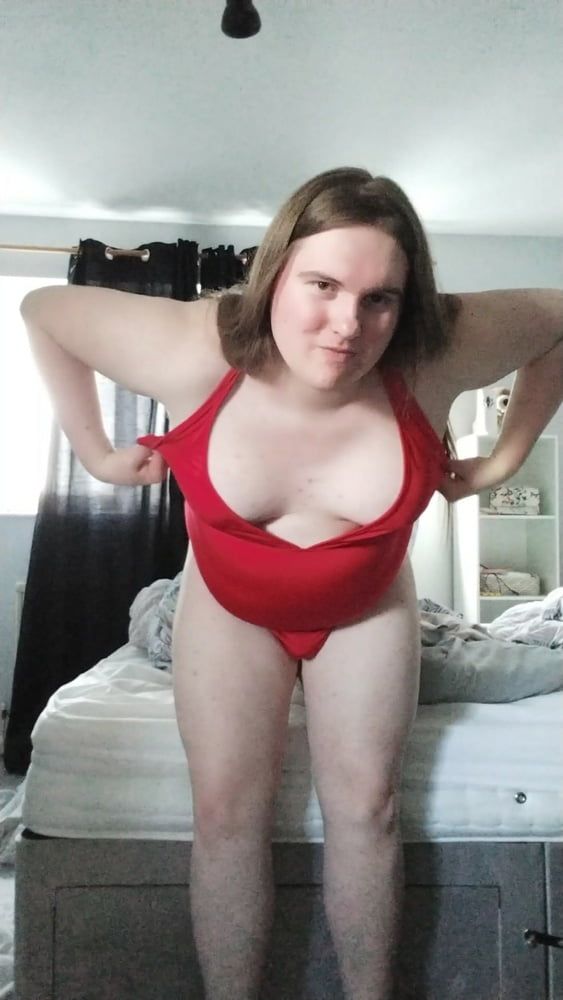 My enormous BBW curves in a sexy red singlet! #60