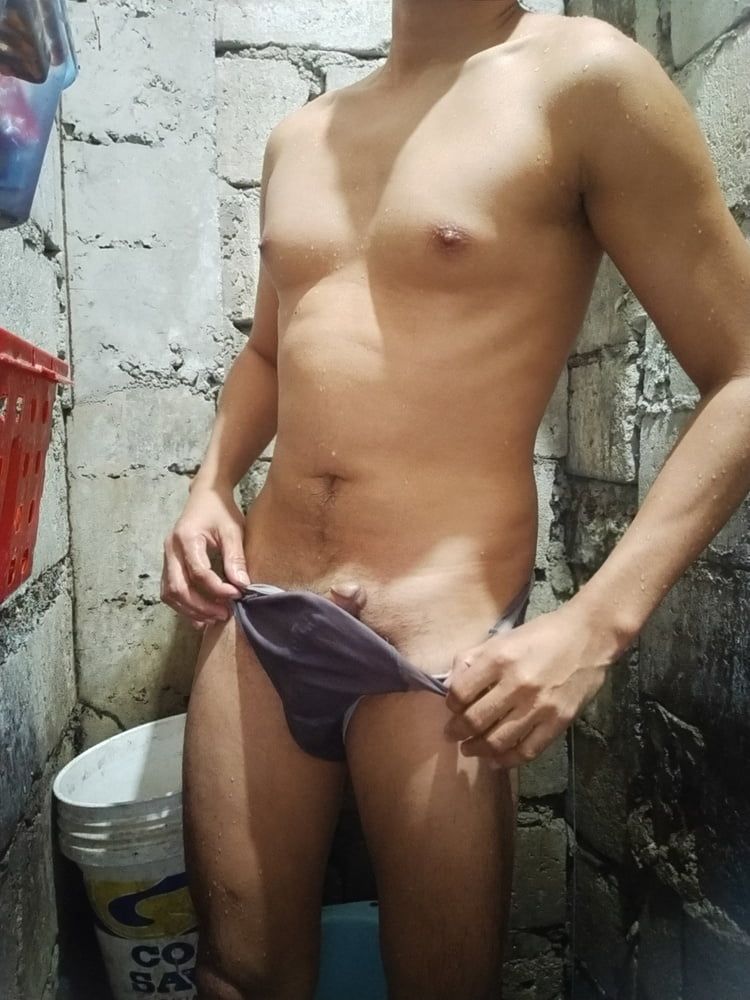 Pinoy hot shower cock show