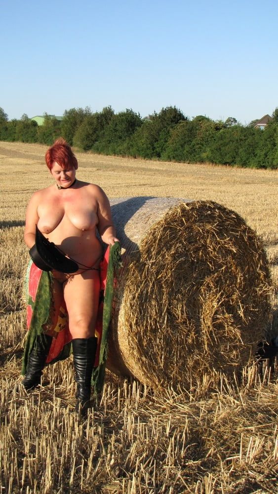 Anna naked on straw bales ... #18