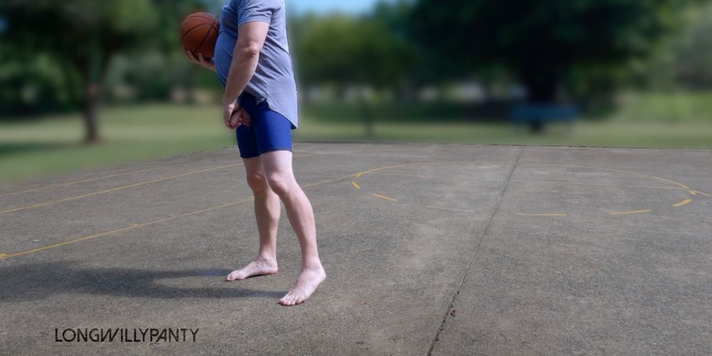 Amateur exhibitionist plays dick out basketball #12