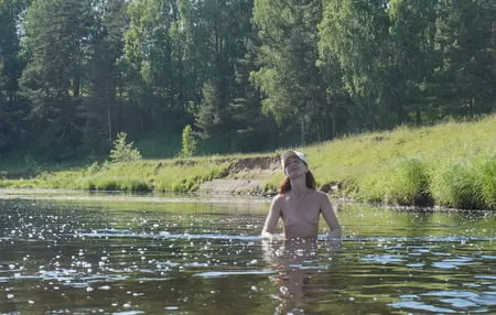 bathing in derzha river         