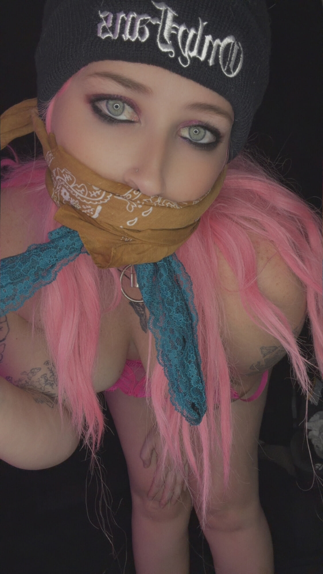 Who wants to gag me ? 