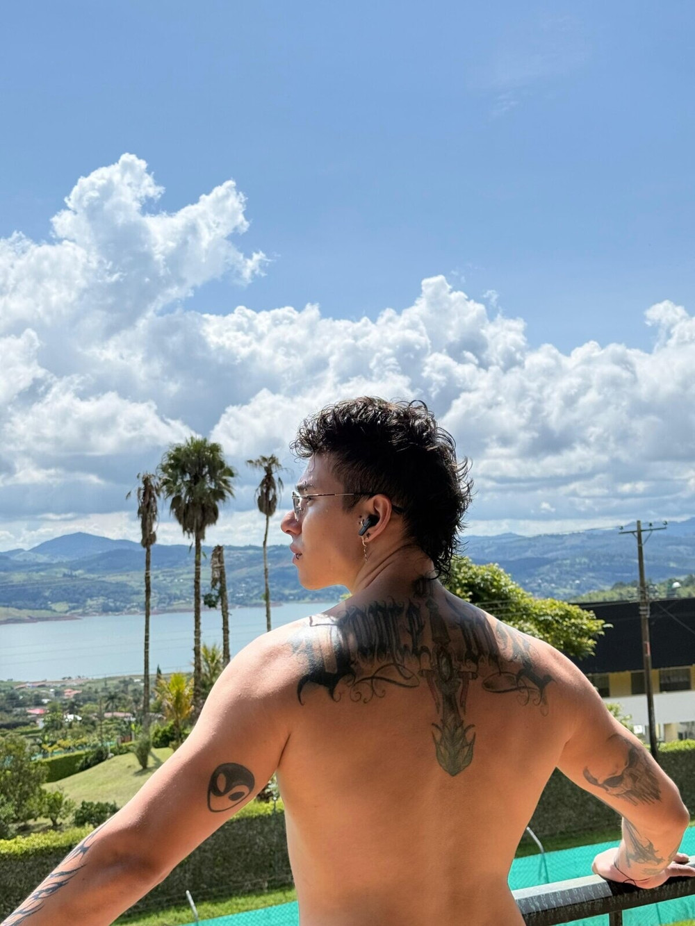 Apolo Burton Free Photos #6