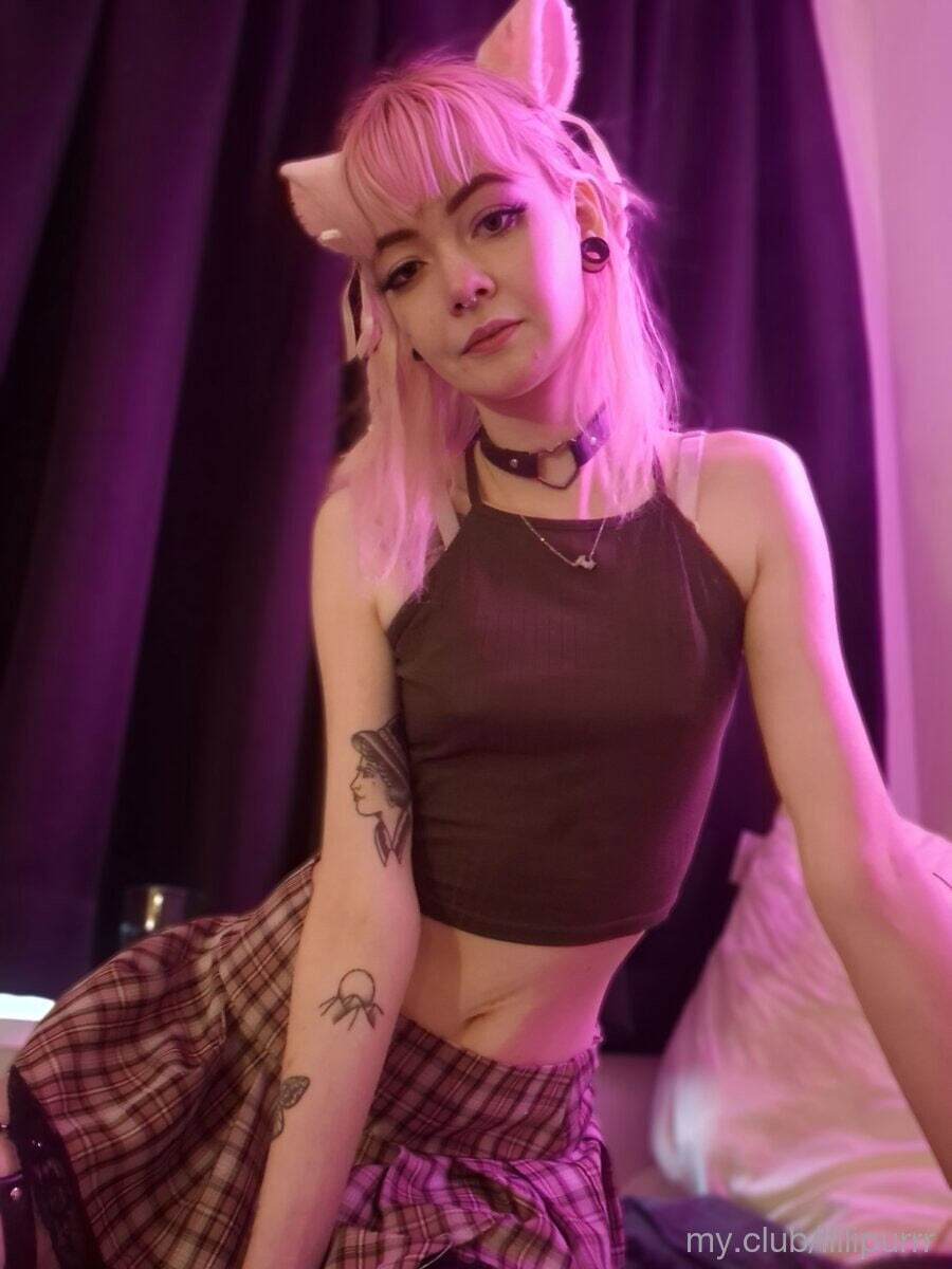 Lilli Purrr Free Photos #4