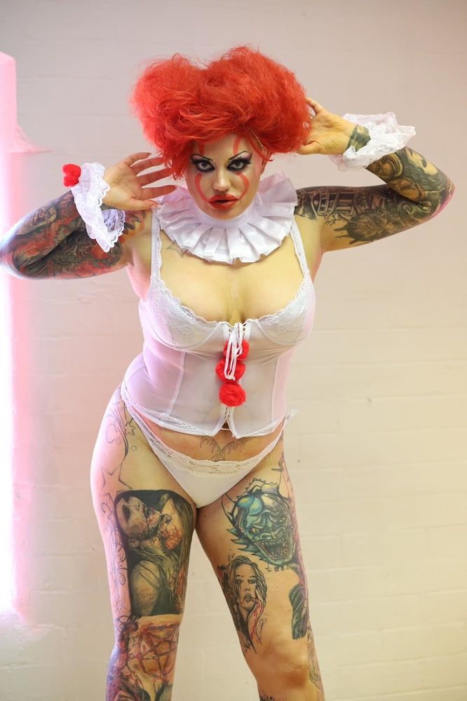 IF PENNYWISE WAS A WHORE #35