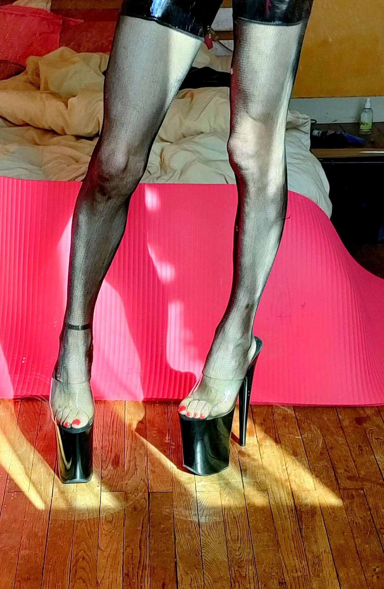10" platform Heels