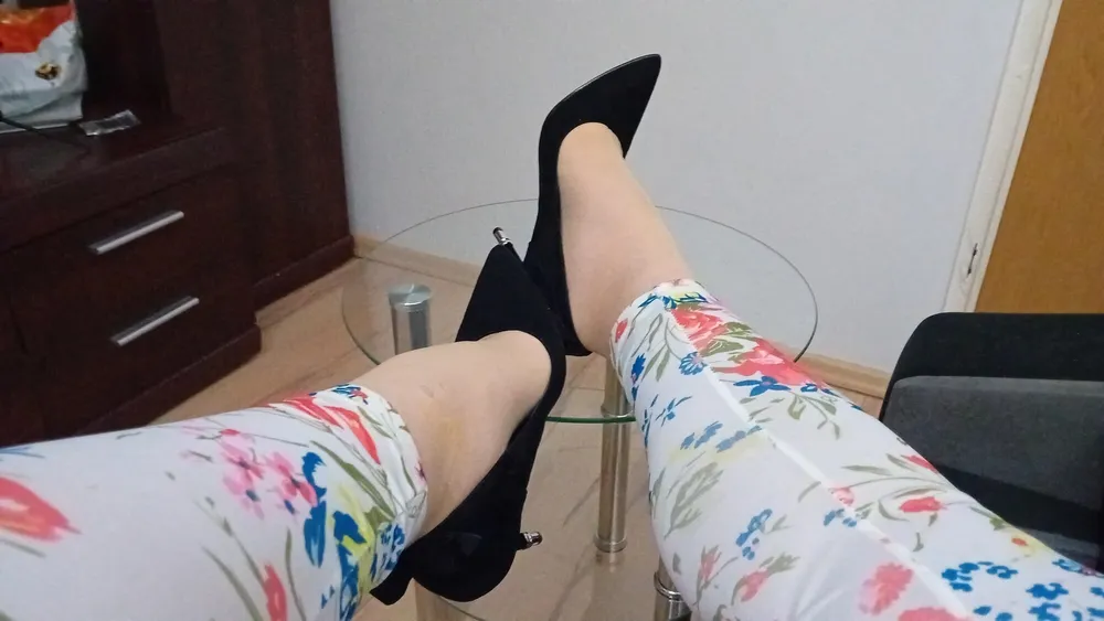 Crossdresser In Sexy Black Suede Pointed Toe High Heels #4