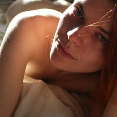 Morning sun warm my pussy 