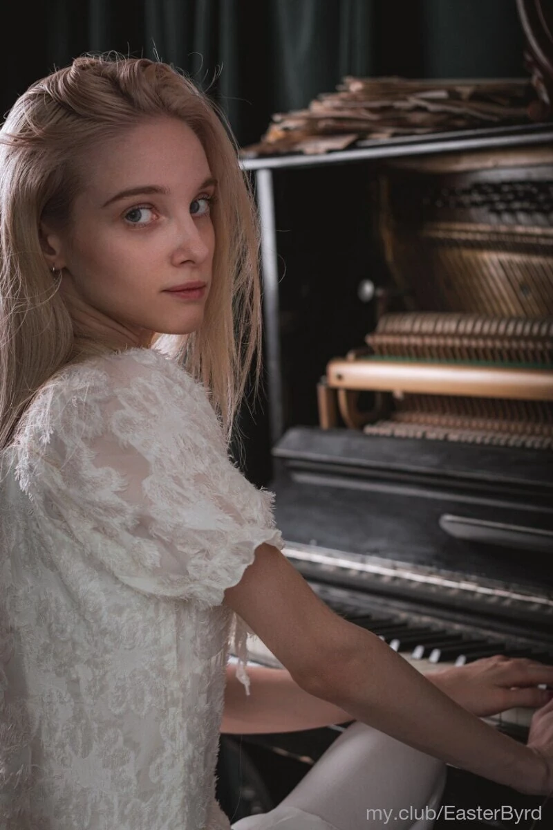 Megan Free Photos #5