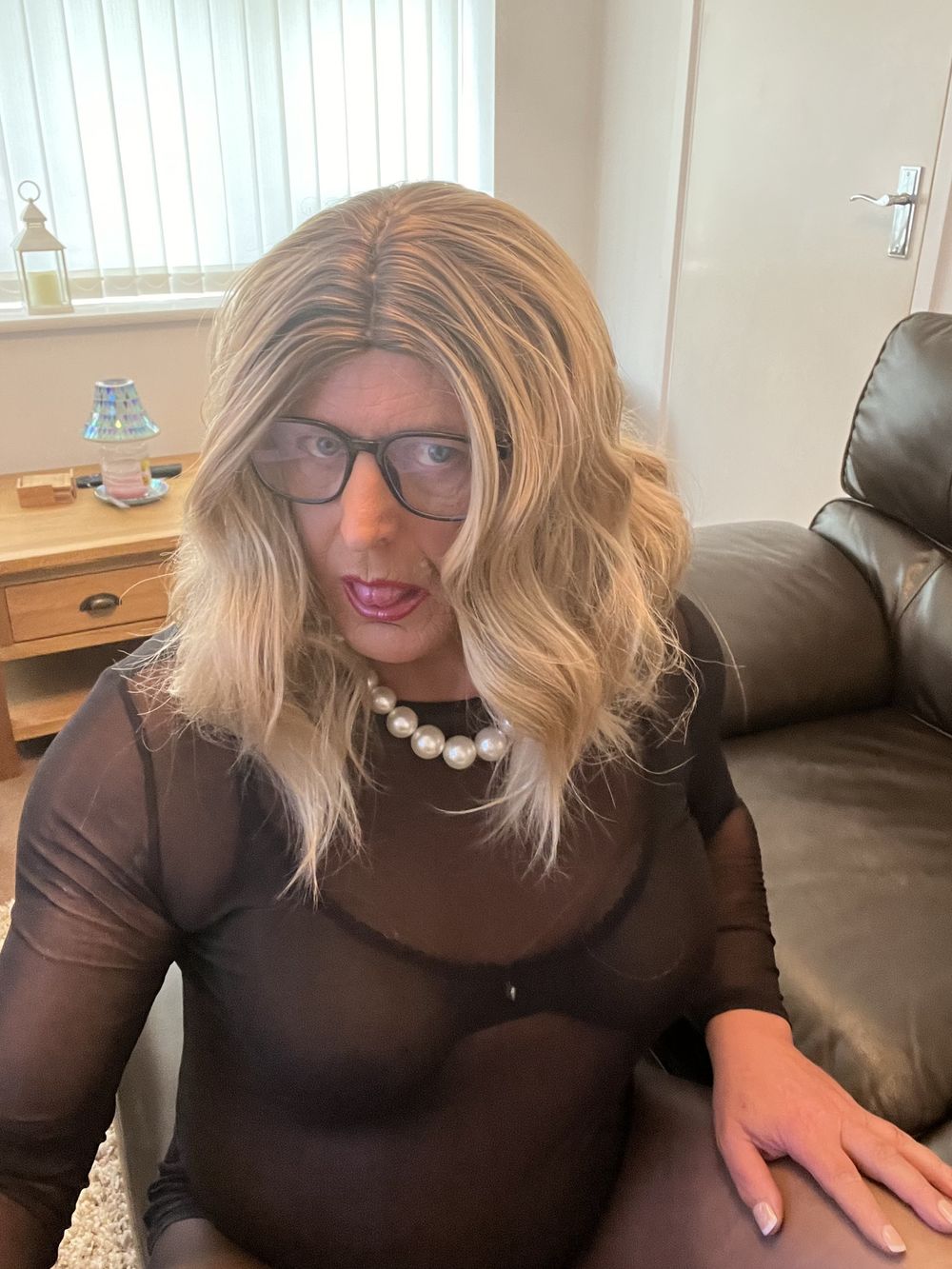 Amateur Crossdresser Kellycd2022 sexy milf in seamless hose #8