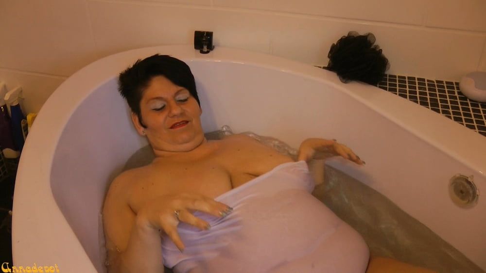 SOLO sex in the BATHTUB #2