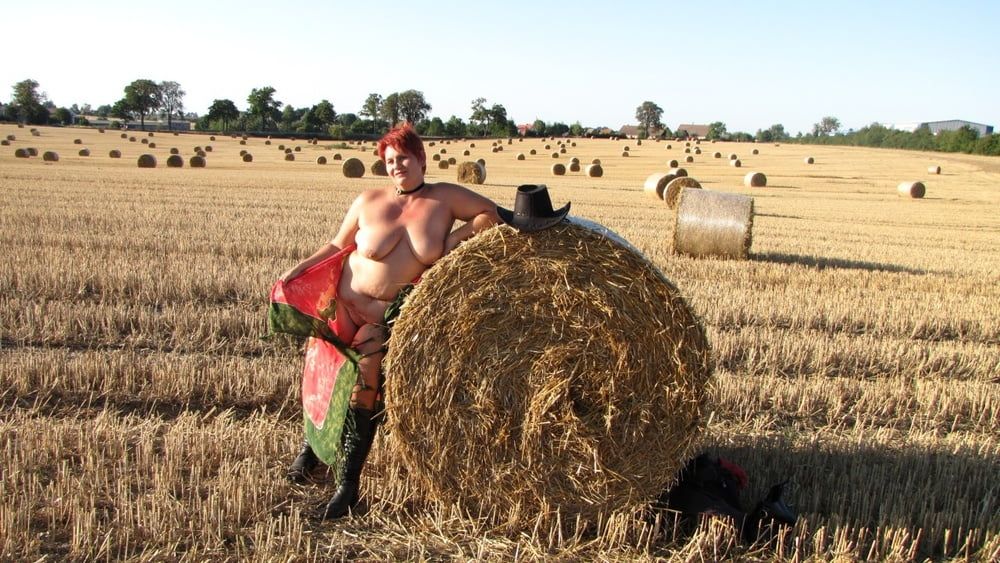 Anna naked on straw bales ... #29