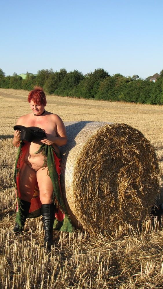 Anna naked on straw bales ... #14