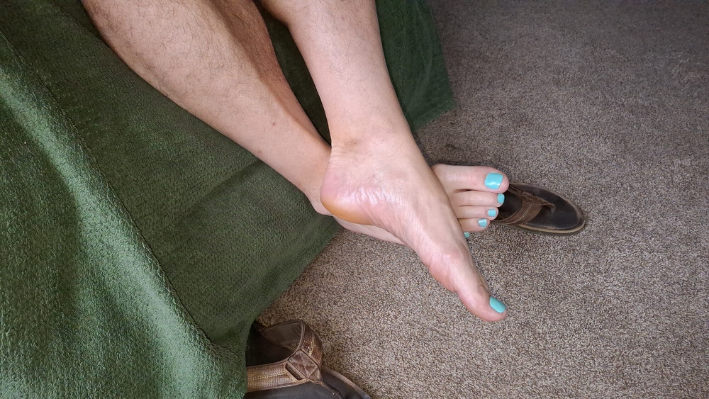 Would you suck my painted femboy toes and lick my soles? #7