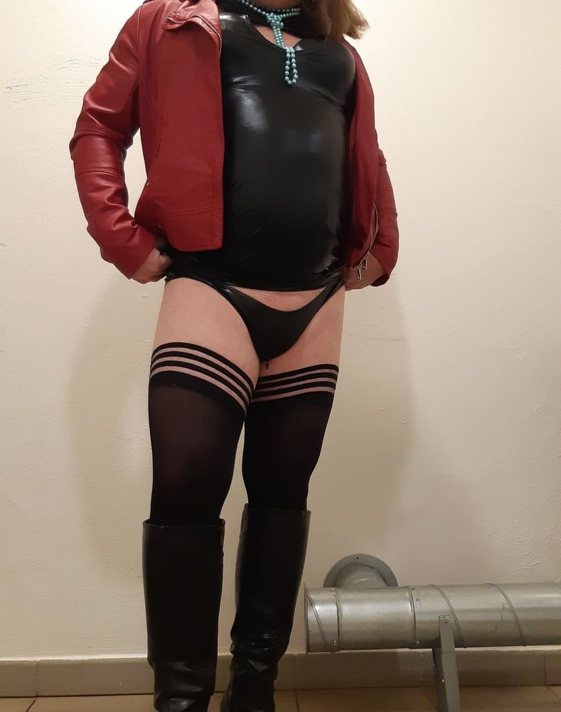 Skinny tranny 8