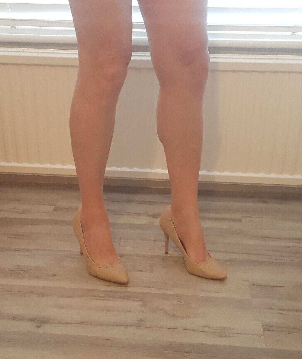 Debbie Keane Legs #3