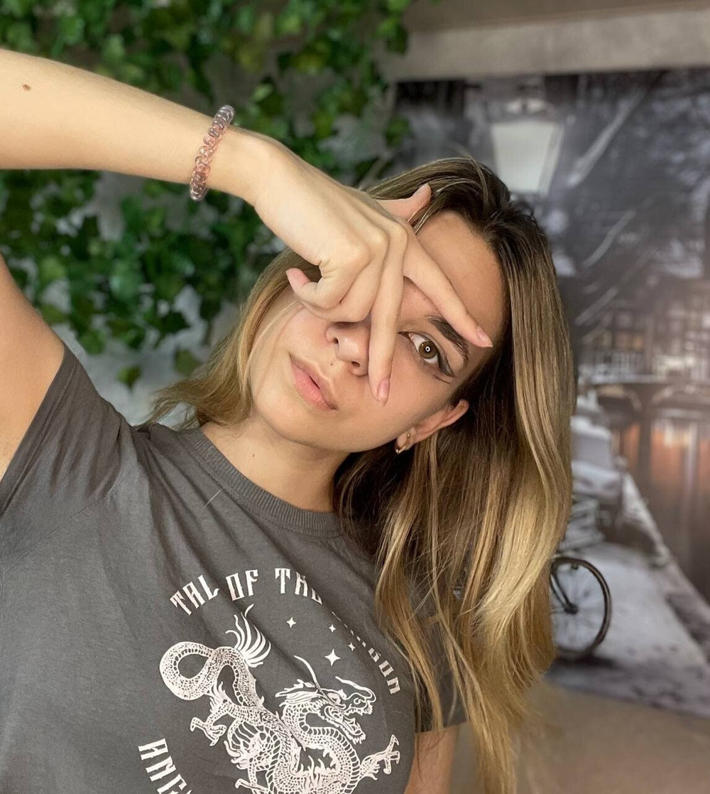 Cassandra Free Photos #38