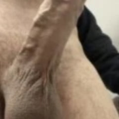 チンポに興味を持ってもらえますか?